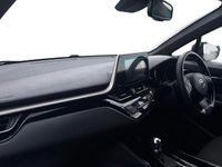 Used Toyota C-HR 122 HP (89 kW) 2018 Silver SUV