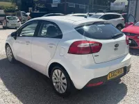 Used Kia Rio 2012 White Hatchback