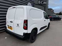 Second-hand Peugeot Partner Premium 2021 Alb Monovolum