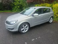 Used Vauxhall Astra SRi 100 HP (73 kW) 2007 Beige Hatchback