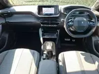 Used Peugeot e-2008 Allure+ 100 kW (136 HP) 2023 Orange SUV