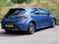 Used Toyota Corolla Design 122 HP (89 kW) 2019 Blue Hatchback