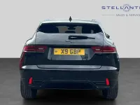 Usado Jaguar E-Pace R-Dynamic 161 HP (118 kW) 2021 Preto SUV