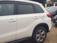 Used Suzuki Vitara SZ-T 2017 White SUV