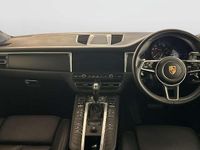 Begagnad Porsche Macan 245 HK (180 kW) 2019 Silver SUV