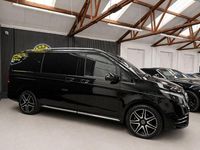 Usado Mercedes V300 AMG line 237 HP (174 kW) 2023 Preto Monovolume