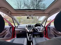 Used Hyundai ix20 Premium 90 HP (66 kW) 2017 Red Hatchback