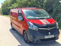 Used Vauxhall Vivaro 115 HP (84 kW) 2014 Red MPV