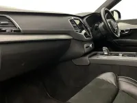 Usado Volvo XC90 R-Design Pro 235 HP (172 kW) 2022 Cinzento SUV