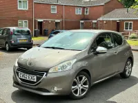 Used Peugeot 208 Allure 68 HP (50 kW) 2012 Grey Hatchback