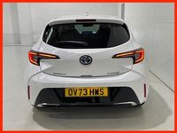 Used Toyota Corolla 140 HP (102 kW) 2023 White Hatchback