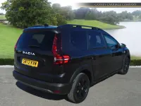 Usado Dacia Jogger Extreme 110 HP (80 kW) 2023 Preto Monovolume