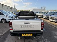 Used Isuzu D-Max 2017 White Pickup