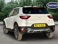Used Kia Stonic GT-Line 100 HP (73 kW) 2025 White pearl SUV