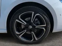Używany Vauxhall Corsa Ultimate 100 KM (73 kW) 2023 Biały Hatchback