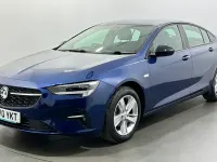 Second-hand Vauxhall Insignia Sport 122 CP (89 kW) 2021 Albastru Hatchback