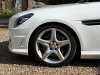 Used Mercedes SLK200 AMG 184 HP (135 kW) 2014 White Cabriolet