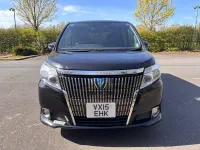 Begagnad Toyota Noah 2025 Svart Minibuss