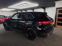 Used Porsche Cayenne 440 HP (323 kW) 2018 Black SUV