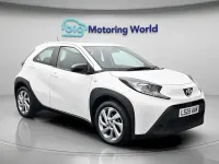 Used Toyota Aygo X PURE 72 HP (52 kW) 2025 White SUV