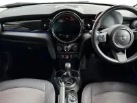 Używany Mini ONE Classic 102 KM (75 kW) 2021 Szary Hatchback