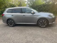 Używany Mitsubishi Outlander P-HEV 2018 Szary Kombi