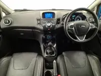 Used Ford Fiesta Titanium 95 HP (69 kW) 2015 Blue Hatchback