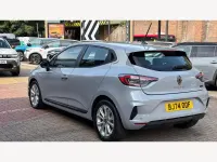 Used Renault Clio V Evolution 143 HP (105 kW) 2024 Grey  Hatchback
