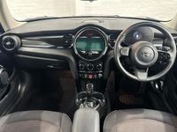 Used Mini Cooper Classic 134 HP (98 kW) 2022 Black Hatchback