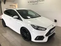 Usado Ford Focus RS 350 HP (257 kW) 2017 Branco Citadino