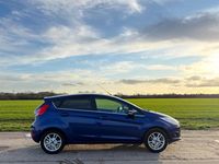 Used Ford Fiesta Zetec 82 HP (60 kW) 2014 Blue Hatchback