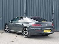 Usado VW Arteon Elegance 150 HP (110 kW) 2019 Cinzento Citadino