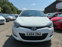 Used Hyundai i20 Active 85 HP (62 kW) 2014 White Hatchback