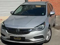 Usado Vauxhall Astra Design Edition 2018 Prateado Carrinha