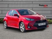 Used Toyota Yaris Hybrid 113 HP (83 kW) 2024 Red Hatchback