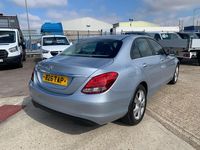 Begagnad Mercedes C220 Executive 170 HK (125 kW) 2018 Silver Sedan