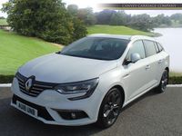Used Renault Mégane GrandTour Signature 2018 White Estate