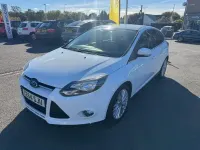 Usado Ford Focus Zetec 115 HP (84 kW) 2014 Branco Citadino