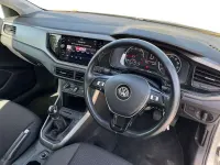 Used VW Polo SE 94 HP (69 kW) 2018 Silver Hatchback