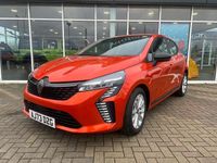 Used Renault Clio V Evolution 88 HP (64 kW) 2023 Orange Hatchback