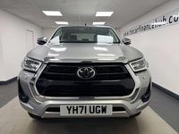 Used Toyota HiLux Luxury 204 HP (150 kW) 2021 Silver Pickup