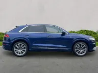 Used Audi Q8 Comfort 286 HP (210 kW) 2022 Blue SUV