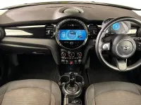 Used Mini Cooper Classic 134 HP (98 kW) 2023 Yellow Hatchback
