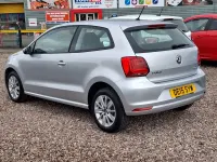 Usado VW Polo SE 2015 Prateado Citadino