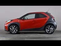 Used Toyota Aygo X 72 HP (52 kW) 2023 Red SUV