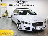Begagnad Jaguar XE Portfolio 180 HK (132 kW) 2017 Vit Sedan