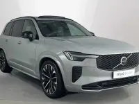 Usado Volvo XC90 Plus 247 CV (181 kW) 2025 Gris SUV