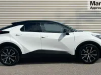 Used Toyota C-HR Design 140 HP (102 kW) 2024 White SUV