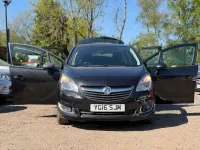 Begagnad Vauxhall Meriva 2016 Svart Minibuss