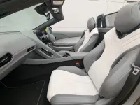 Begagnad MG Cyberster 375 kW (510 HK) 2024 Gul Cab